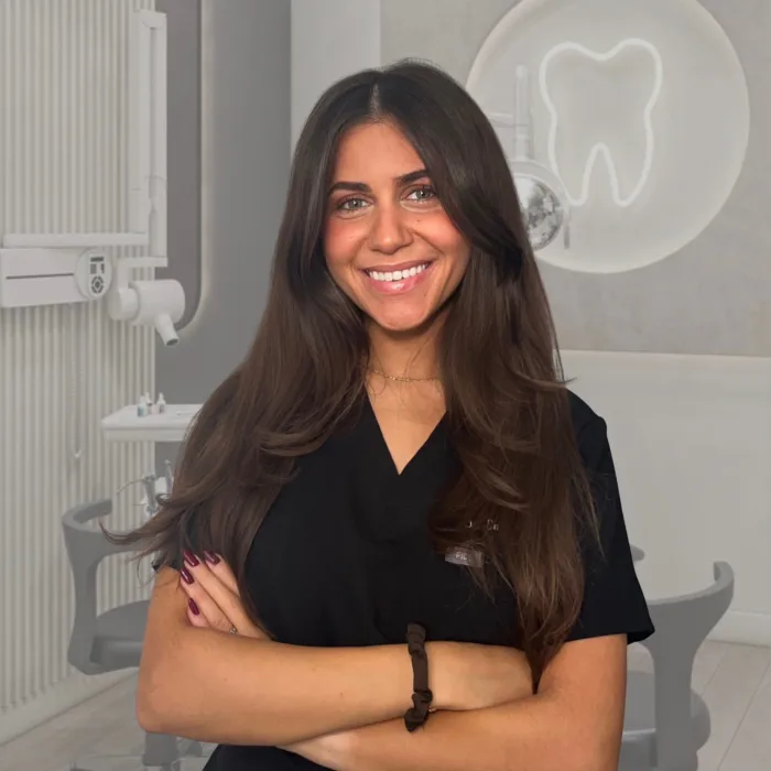 Dr Emmy Cohen, chirurgien-dentiste au Cabinet Élysée 2 à La Celle-Saint-Cloud